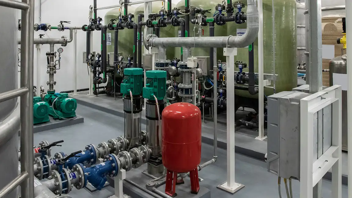 Enhanced-Portability-with-Gas-Engine-Powered-Hydraulic-Pumps